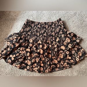 ADDISON FLORAL SMOCKED RUFFLE SKORT…size Medium